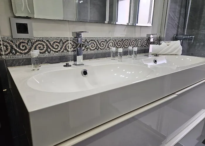 127a 3 Cerca De La Playa By R2r Consulting * خيخون